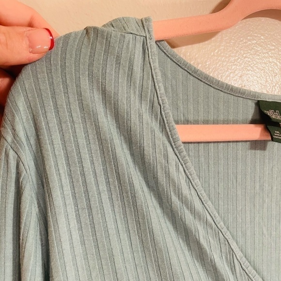 WILD Fable Loose Top - Picture 4 of 7